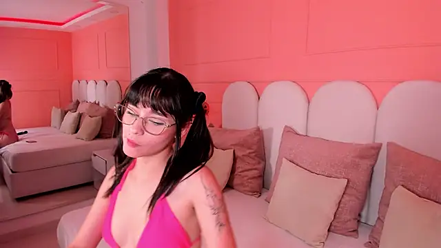 emilly williams  online show from January 2025 08:10:02 PM