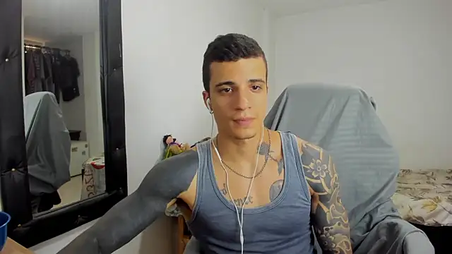 Snapshot of Balo_lovers chatting on February 2025 08:34:02 PM Balo lovers online show from February 2025 08:34:02 PM