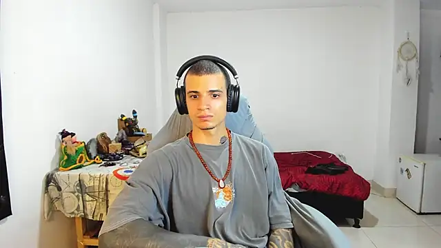 Snapshot of Balo_lovers chatting on March 2025 07:42:02 PM Balo lovers online show from March 2025 07:42:02 PM