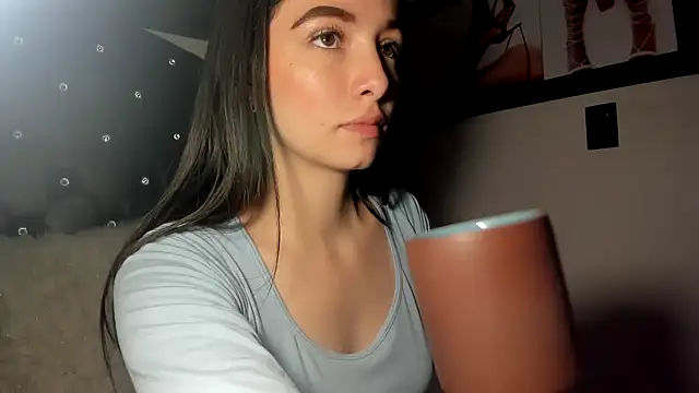 Snapshot of diana_queen_ chatting on December 2025 09:34:02 PM diana queen online show from December 2025 09:34:02 PM