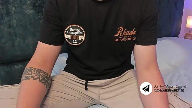 Snapshot of kataleyandliam chatting on February 2025 07:30:02 PM kataleyandliam online show from February 2025 07:30:02 PM