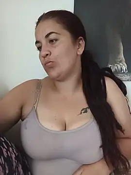 yzabell18 online show from May 2026 11:51:02 AM