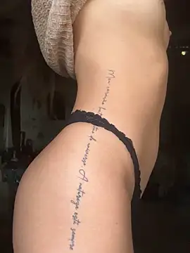 Snapshot of amy_gata chatting on October 2025 08:42:01 AM amy gata online show from October 2025 08:42:01 AM