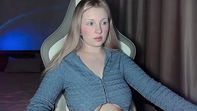 Snapshot of x_ivy_x chatting on February 2026 05:16:02 PM x ivy x online show from February 2026 05:16:02 PM