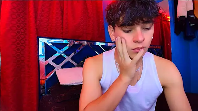 Luke Howland online show from April 2026 07:29:02 PM