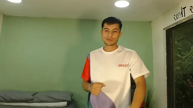 danielitopapuu online show from February 2026 12:09:01 PM