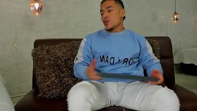 Snapshot of Bryson_Collins_ chatting on January 2025 11:16:02 PM Bryson Collins online show from January 2025 11:16:02 PM
