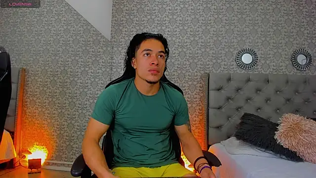 Snapshot of Bryson_Collins_ chatting on January 2025 10:54:01 AM Bryson Collins online show from January 2025 10:54:01 AM