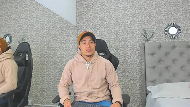 Snapshot of Bryson_Collins_ chatting on January 2025 11:09:02 AM Bryson Collins online show from January 2025 11:09:02 AM