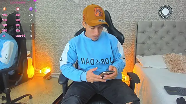 Snapshot of Bryson_Collins_ chatting on February 2025 11:23:01 AM Bryson Collins online show from February 2025 11:23:01 AM