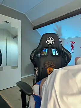 Snapshot of CarolaDrago chatting on March 2025 01:38:02 PM CarolaDrago online show from March 2025 01:38:02 PM