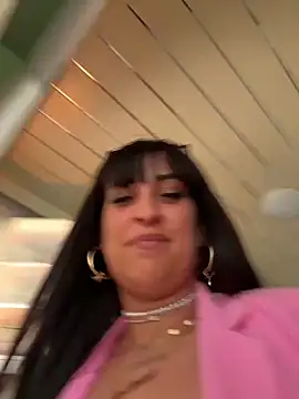 Snapshot of CarolaDrago chatting on March 2025 12:22:02 PM CarolaDrago online show from March 2025 12:22:02 PM