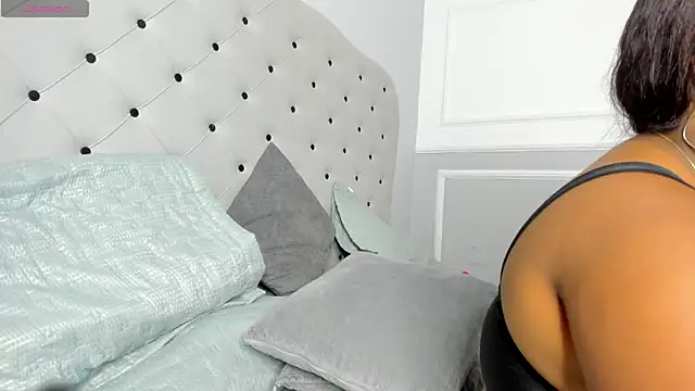 Yiseth 02 online show from February 2025 03:41:01 AM