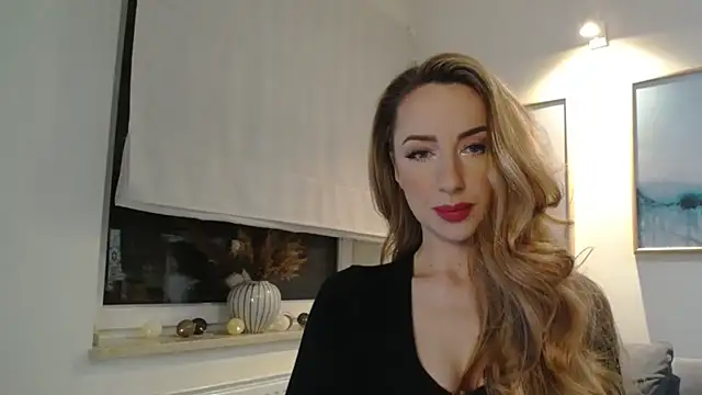 Snapshot of JulietteDiamond chatting on March 2025 04:11:02 PM JulietteDiamond online show from March 2025 04:11:02 PM