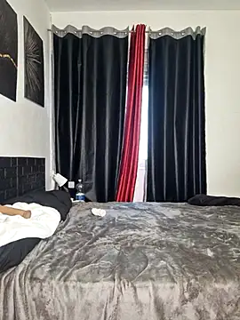 millaferrazzo online show from April 2026 05:54:02 PM