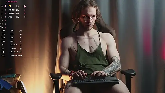 Snapshot of pleasure8869 chatting on January 2025 10:51:02 AM pleasure8869 online show from January 2025 10:51:02 AM