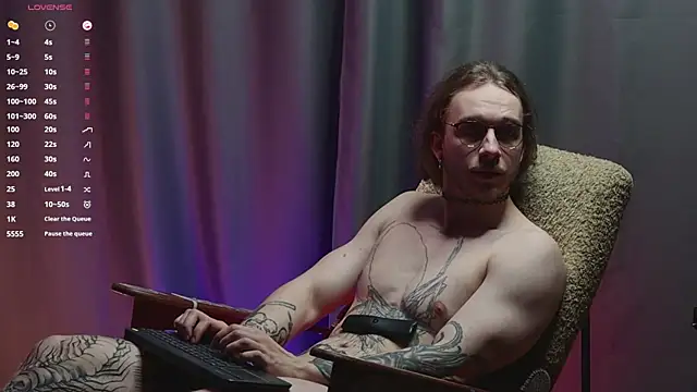 Snapshot of pleasure8869 chatting on March 2025 10:44:01 AM pleasure8869 online show from March 2025 10:44:01 AM