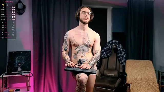 Snapshot of pleasure8869 chatting on October 2025 08:44:01 PM pleasure8869 online show from October 2025 08:44:01 PM