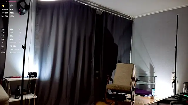 Snapshot of pleasure8869 chatting on November 2025 05:06:02 AM pleasure8869 online show from November 2025 05:06:02 AM