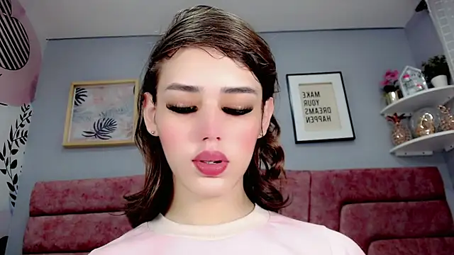 Snapshot of ValeriaAguilar chatting on December 2024 03:22:02 PM ValeriaAguilar online show from December 2024 03:22:02 PM