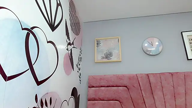 Snapshot of ValeriaAguilar chatting on January 2025 05:24:01 PM ValeriaAguilar online show from January 2025 05:24:01 PM