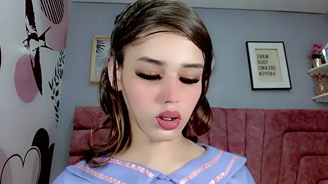 Snapshot of ValeriaAguilar chatting on February 2025 10:54:01 PM ValeriaAguilar online show from February 2025 10:54:01 PM