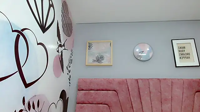 Snapshot of ValeriaAguilar chatting on February 2025 08:41:02 PM ValeriaAguilar online show from February 2025 08:41:02 PM