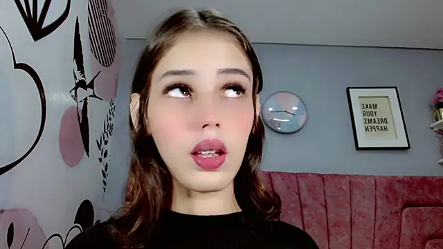 Snapshot of ValeriaAguilar chatting on March 2025 01:34:02 PM ValeriaAguilar online show from March 2025 01:34:02 PM