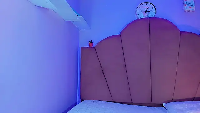 Snapshot of ValeriaAguilar chatting on September 2025 09:26:02 PM ValeriaAguilar online show from September 2025 09:26:02 PM