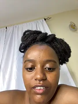 Snapshot of Doublefreaks chatting on November 2025 12:05:01 AM Doublefreaks online show from November 2025 12:05:01 AM