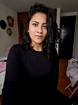 Thaliacooper  online show from December 2024 08:47:02 PM