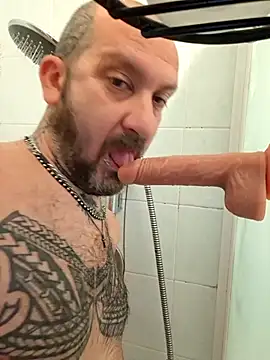 teddy79good online show from December 2025 01:07:01 PM