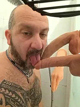 teddy79good online show from January 2026 04:56:02 PM