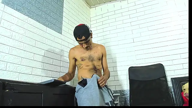 GeorgeZarrate online show from June 2026 08:19:01 PM