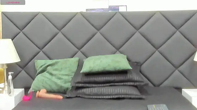 angel adamx online show from November 2025 03:40:02 AM