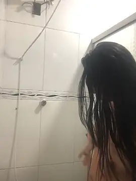 bellinii07 online show from September 2025 08:46:01 PM