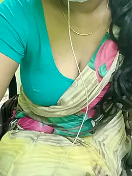 Snapshot of Aishu-tamil09 chatting on January 2025 03:02:01 PM Aishu-tamil09 online show from January 2025 03:02:01 PM