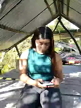 Snapshot of caro_sweett chatting on December 2024 01:18:01 PM caro sweett online show from December 2024 01:18:01 PM