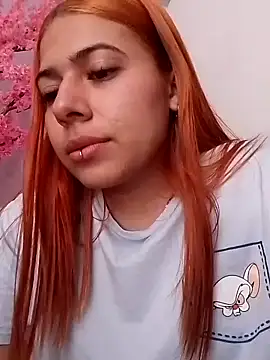 Snapshot of caro_sweett chatting on January 2025 06:46:01 PM caro sweett online show from January 2025 06:46:01 PM