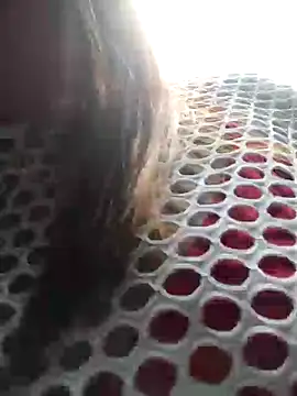 Snapshot of caro_sweett chatting on February 2025 07:31:02 PM caro sweett online show from February 2025 07:31:02 PM