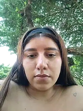 Snapshot of caro_sweett chatting on February 2025 03:59:02 PM caro sweett online show from February 2025 03:59:02 PM