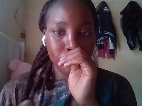 Queen loveer online show from November 2025 10:58:02 AM