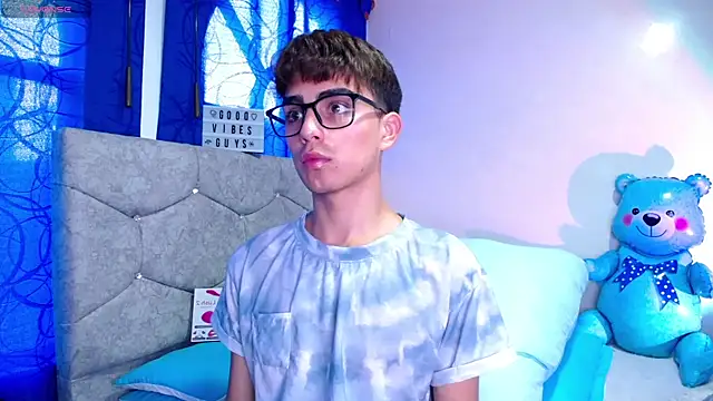 OwenBluee online show from January 2025 09:15:01 PM