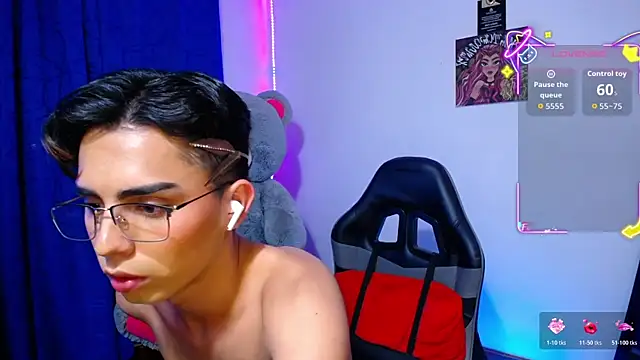 OwenBluee online show from July 2026 07:02:02 AM