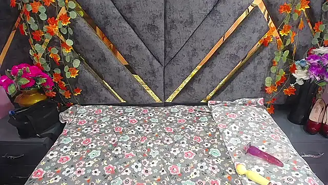 Snapshot of Sofia_Mirandaa18 chatting on December 2024 02:56:02 AM Sofia Mirandaa18 online show from December 2024 02:56:02 AM