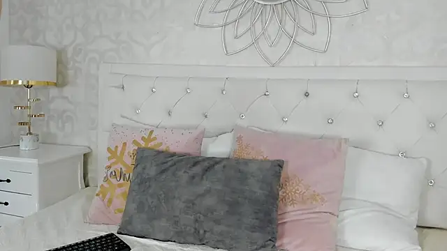 Kimberlin Cam  online show from November 2025 07:34:01 PM