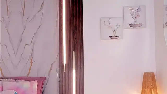 Snapshot of mia_six66 chatting on June 2026 12:19:01 PM mia six66 online show from June 2026 12:19:01 PM
