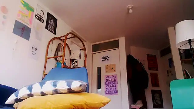 Zafiro subversiva online show from January 2025 01:04:01 PM