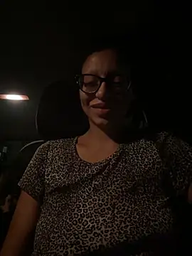 Snapshot of myloveforyouu chatting on October 2025 02:44:01 AM myloveforyouu online show from October 2025 02:44:01 AM