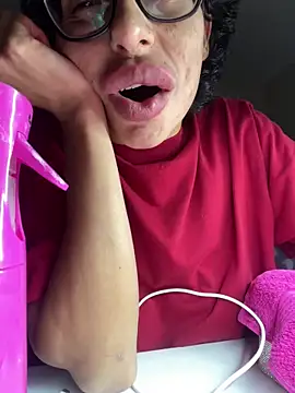 Snapshot of myloveforyouu chatting on November 2025 05:20:02 AM myloveforyouu online show from November 2025 05:20:02 AM